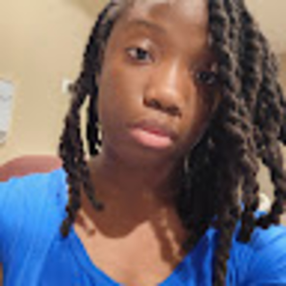 Meet your Posher, Michaela